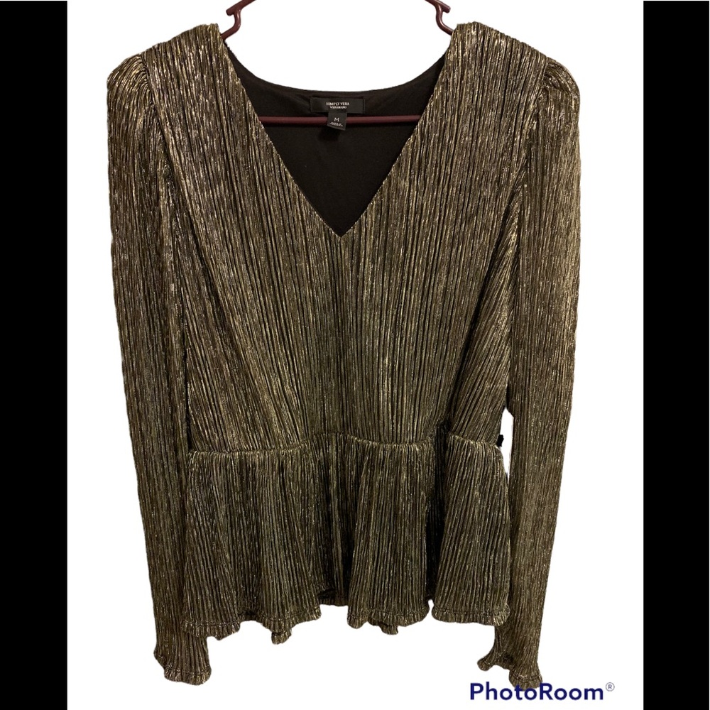 Simply Vera Vera wang gold and black top (NEW)